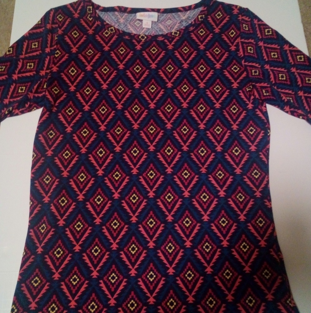 LuLaRoe Gigi top